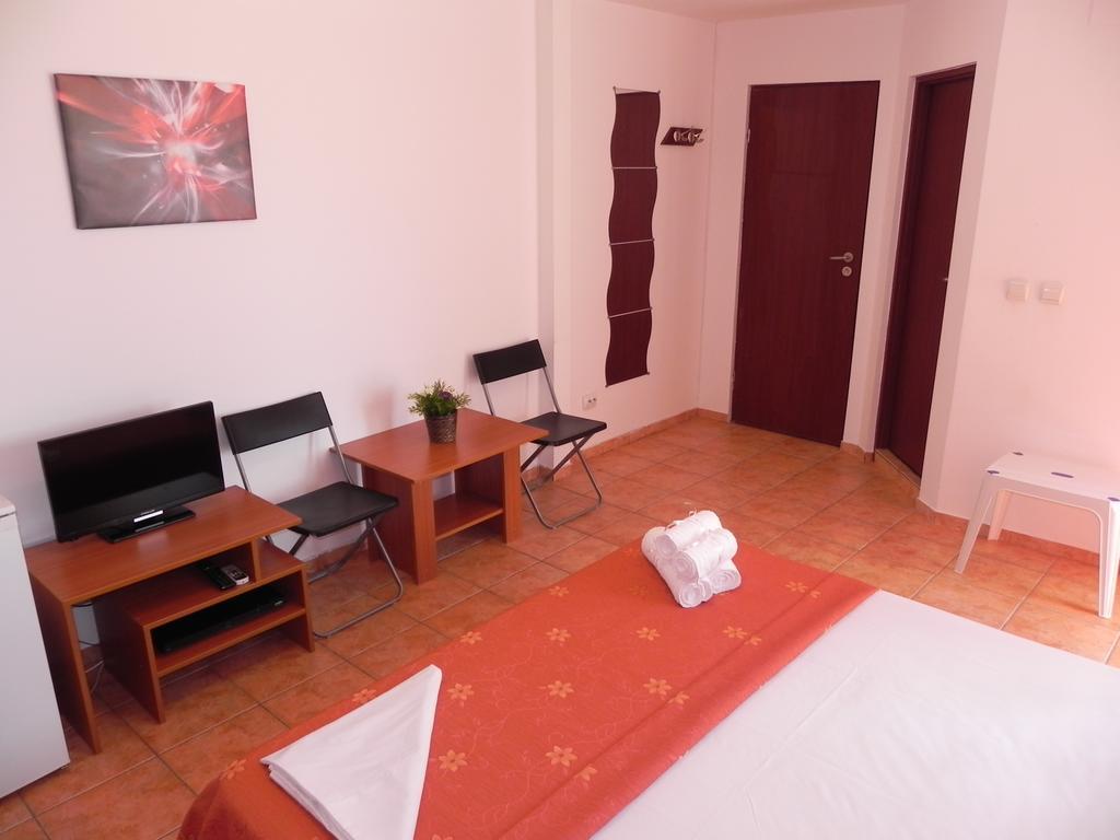 Pensiunea Iubesc Marea Costinesti Buitenkant foto